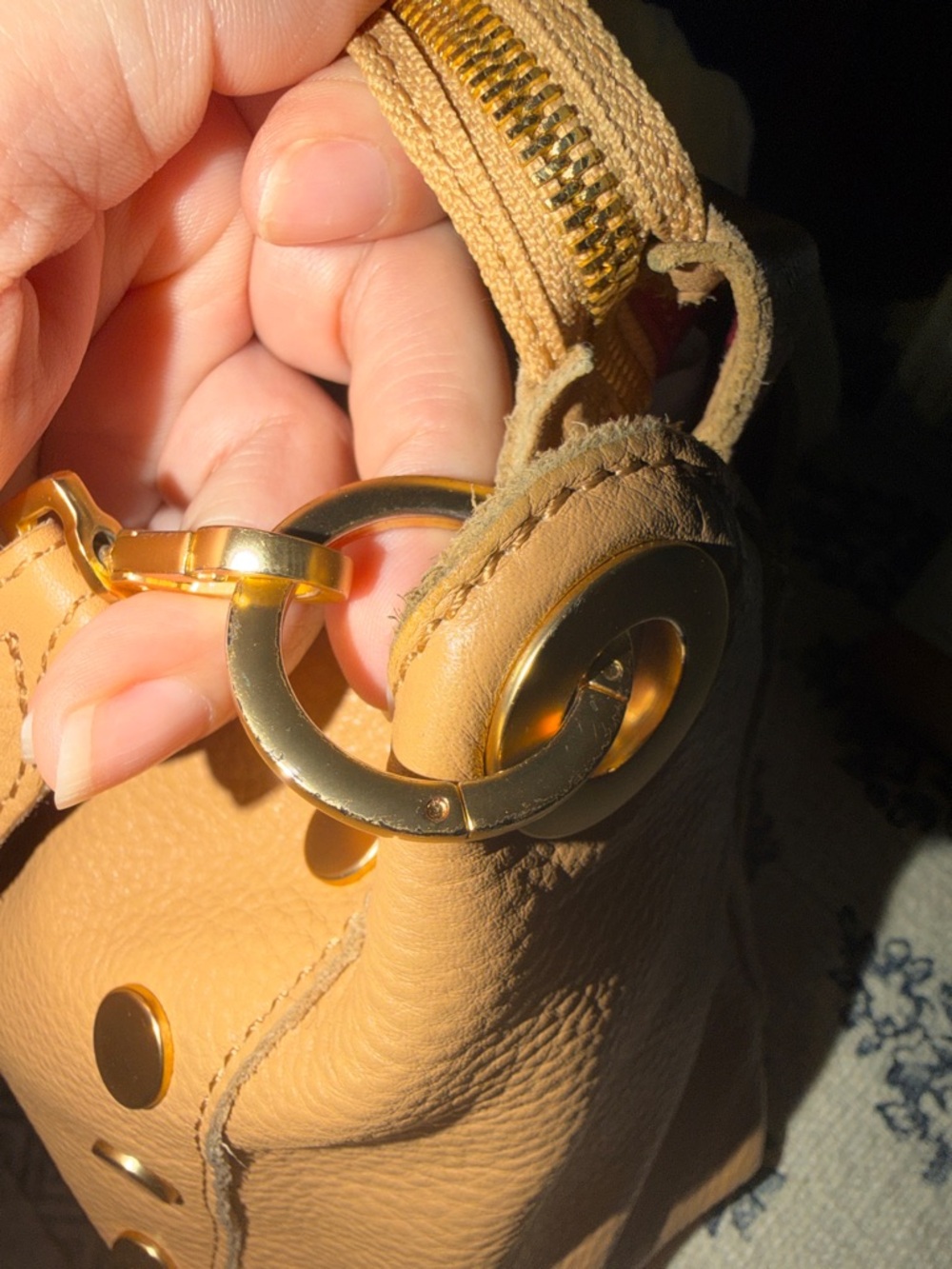 Hammitt Bryant Medium Pebbled Leather Crossbody in Tan w/ Gold Studs & Dust Bag - Picture 8 of 14